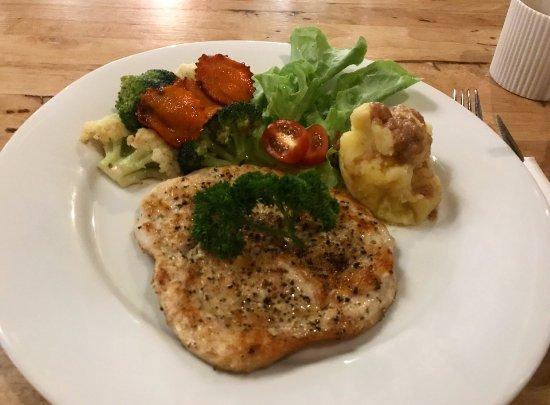 LAX Fun Food & Fabulous